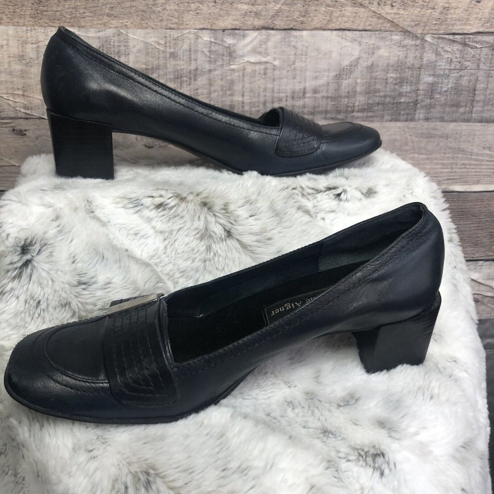 Etienne Aigner Study Blue Leather Shoes Womens Size 6.5M Block Heels Pumps